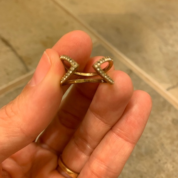 Michael Kors Gold Ring - Picture 4 of 5